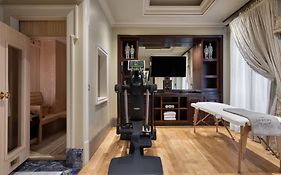 Hotel Grande Bretagne, a Luxury Collection Hotel